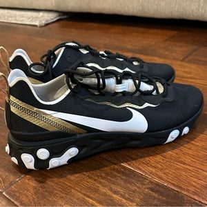 Men’s Nikes Size 11